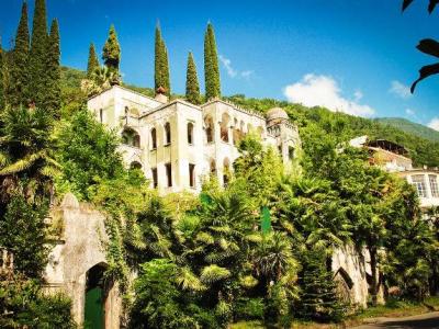 أبخازيا الطبيعة الخلابة وعبق التاريخ