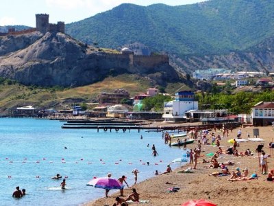 “سوداك” تاريخ غنى وطبيعة خلابة وشواطئ ساحرة